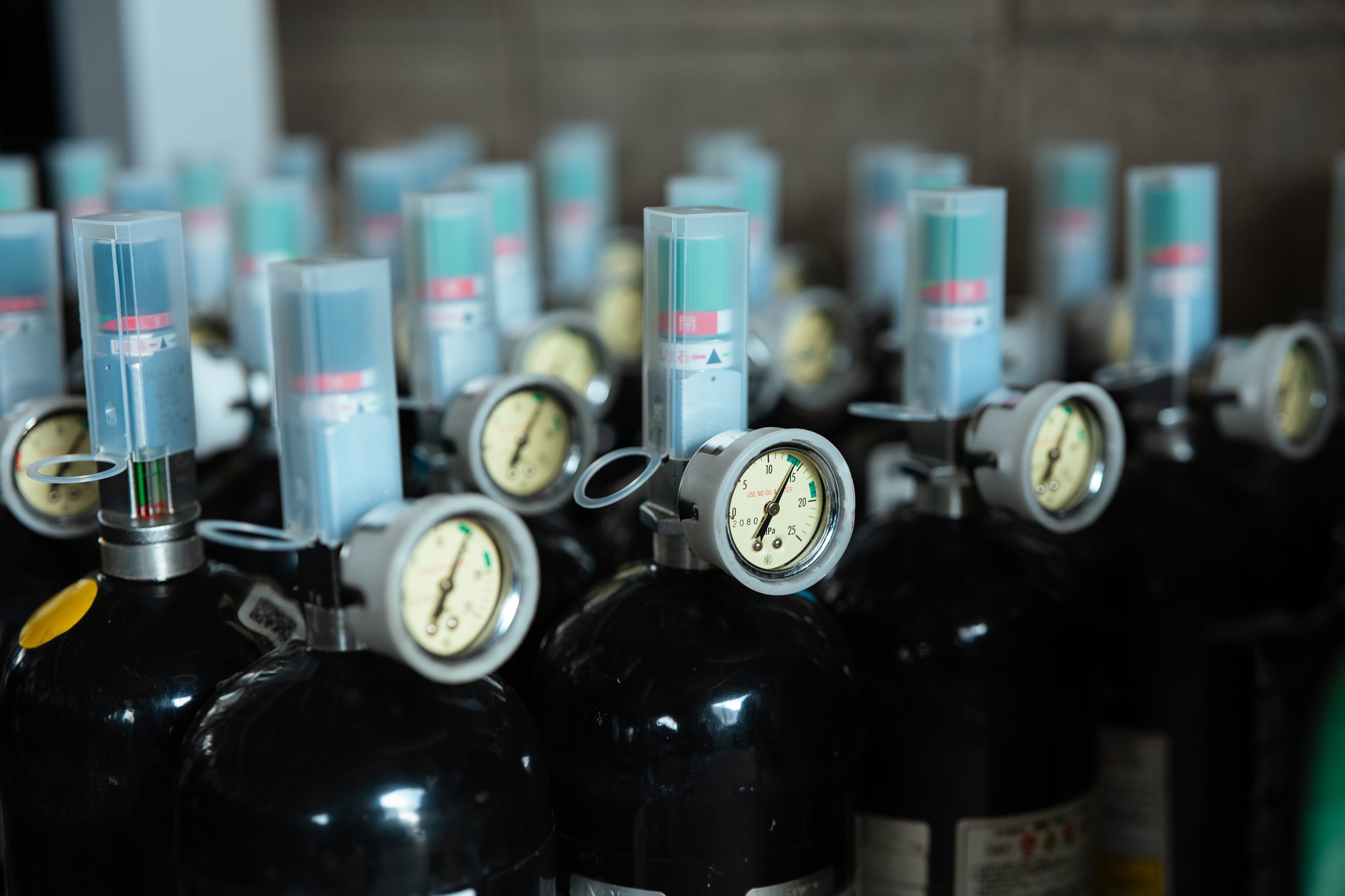 携帯用酸素ボンベ